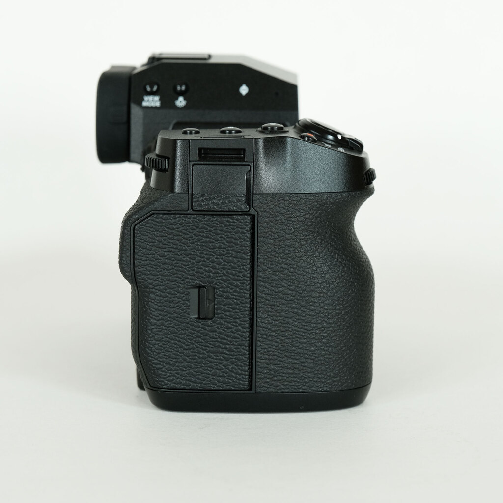 FUJIFILM X-H2 FUJIFILM X-H2