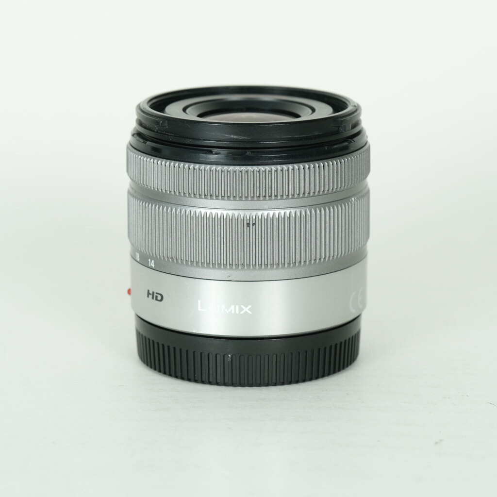 Panasonic LUMIX G VARIO 14-42mm F3.5-5.6II ASPH. MEGA O.I.S.  �V���o�[ ?? H-FS1442A-S