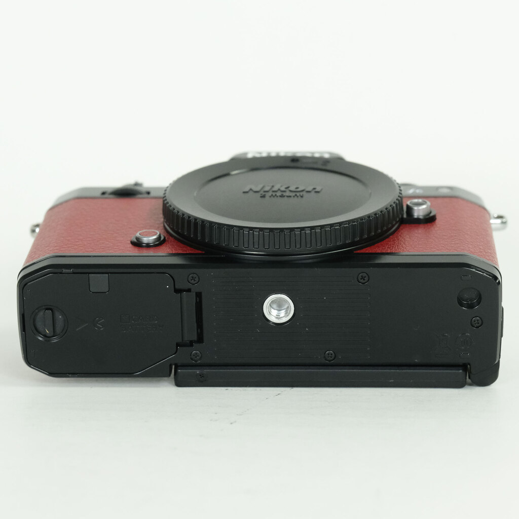 Nikon Z fc ボディ ブラック プレミアムエクステリア張替済み Nikon Z fc ボディ ブラック プレミアムエクステリア張替済み