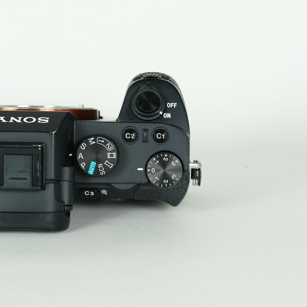 SONY α7 II(ILCE-7M2) SONY α7 II(ILCE-7M2)