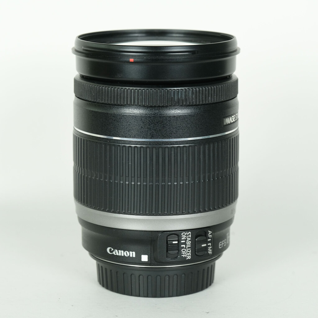 Canon EF-S18-200mm F3.5-5.6 IS