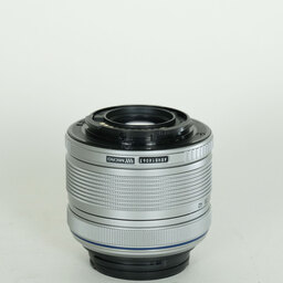 OLYMPUS M.ZUIKO DIGITAL 14-42mm F3.5-5.6IIR シルバー