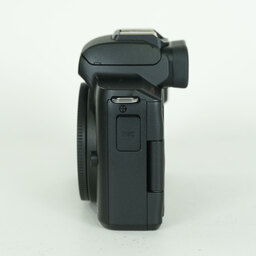 Canon EOS Kiss M2