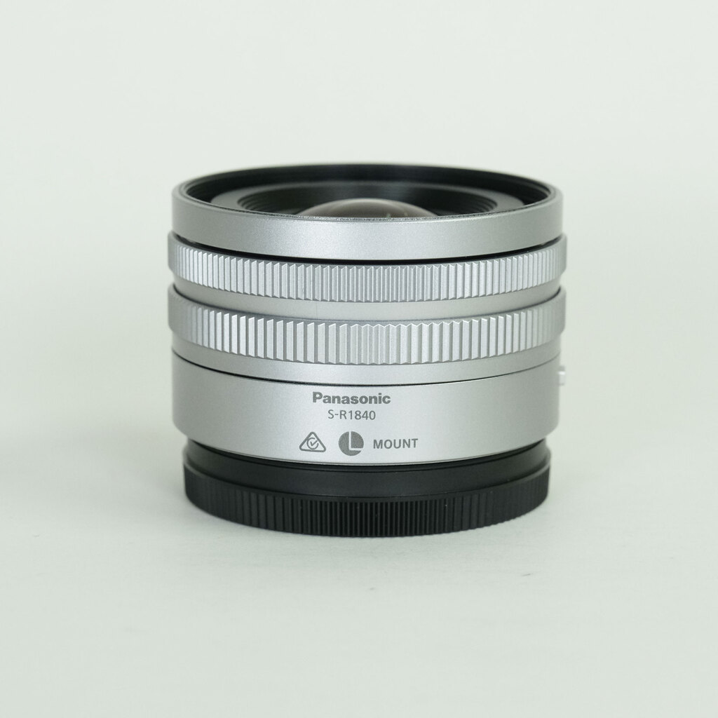 Panasonic LUMIX S 18-40mm F4.5-6.3 Panasonic LUMIX S 18-40mm F4.5-6.3