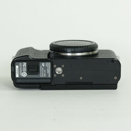 FUJIFILM X-M1 ボディ ブラック