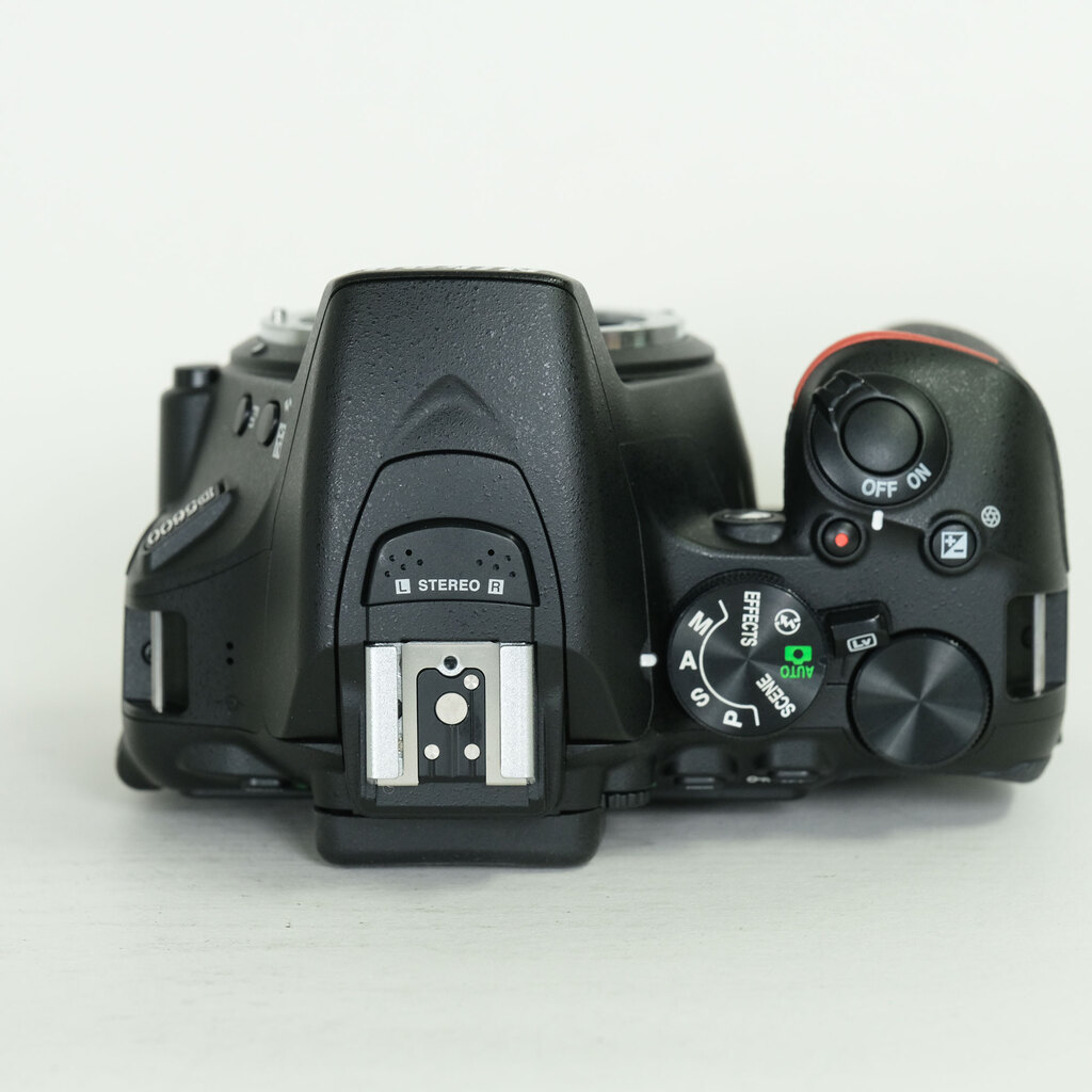 Nikon D5600