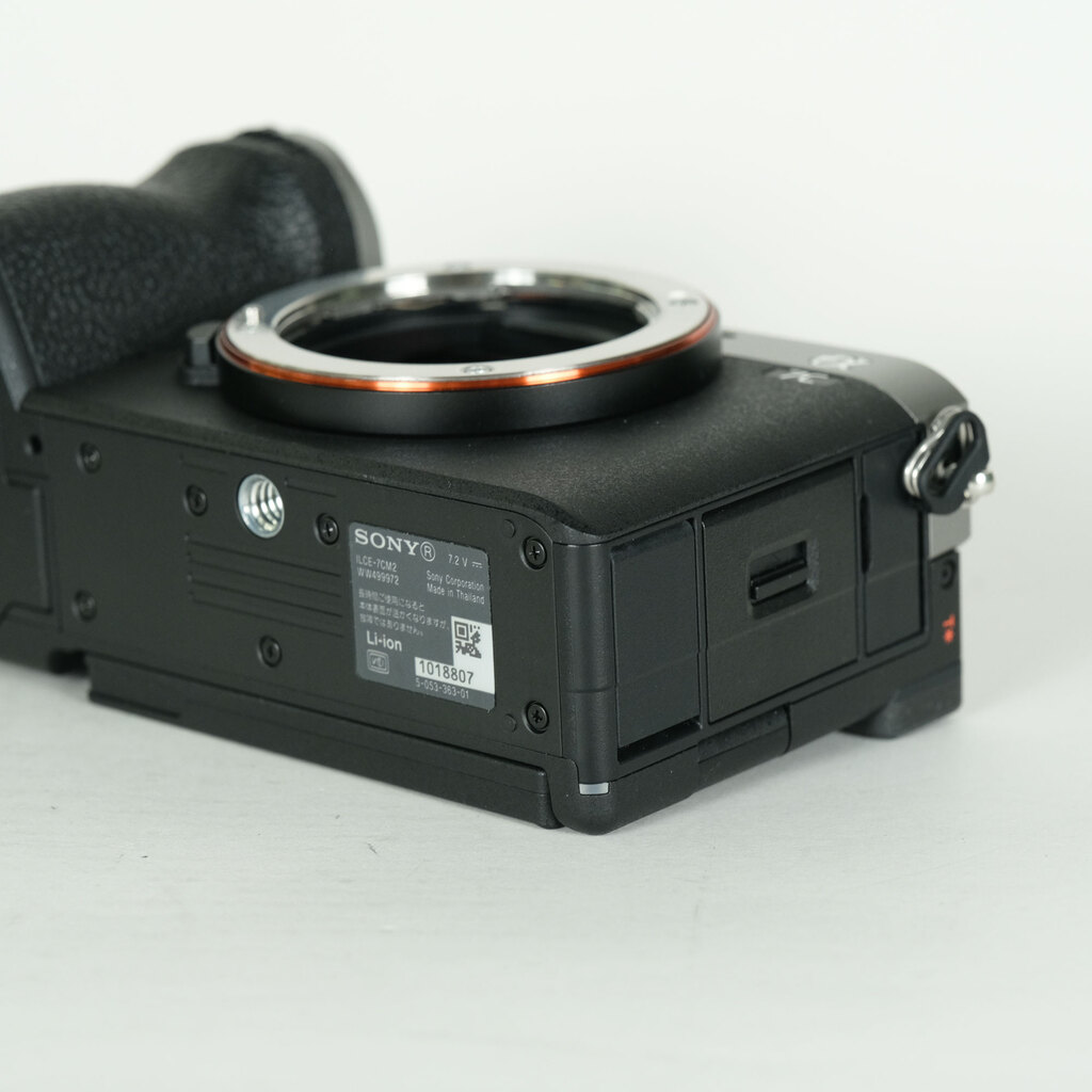 SONY α7C II（ILCE-7CM2）の出品 | ONE SCENE（ワンシーン）