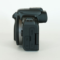Canon EOS R10