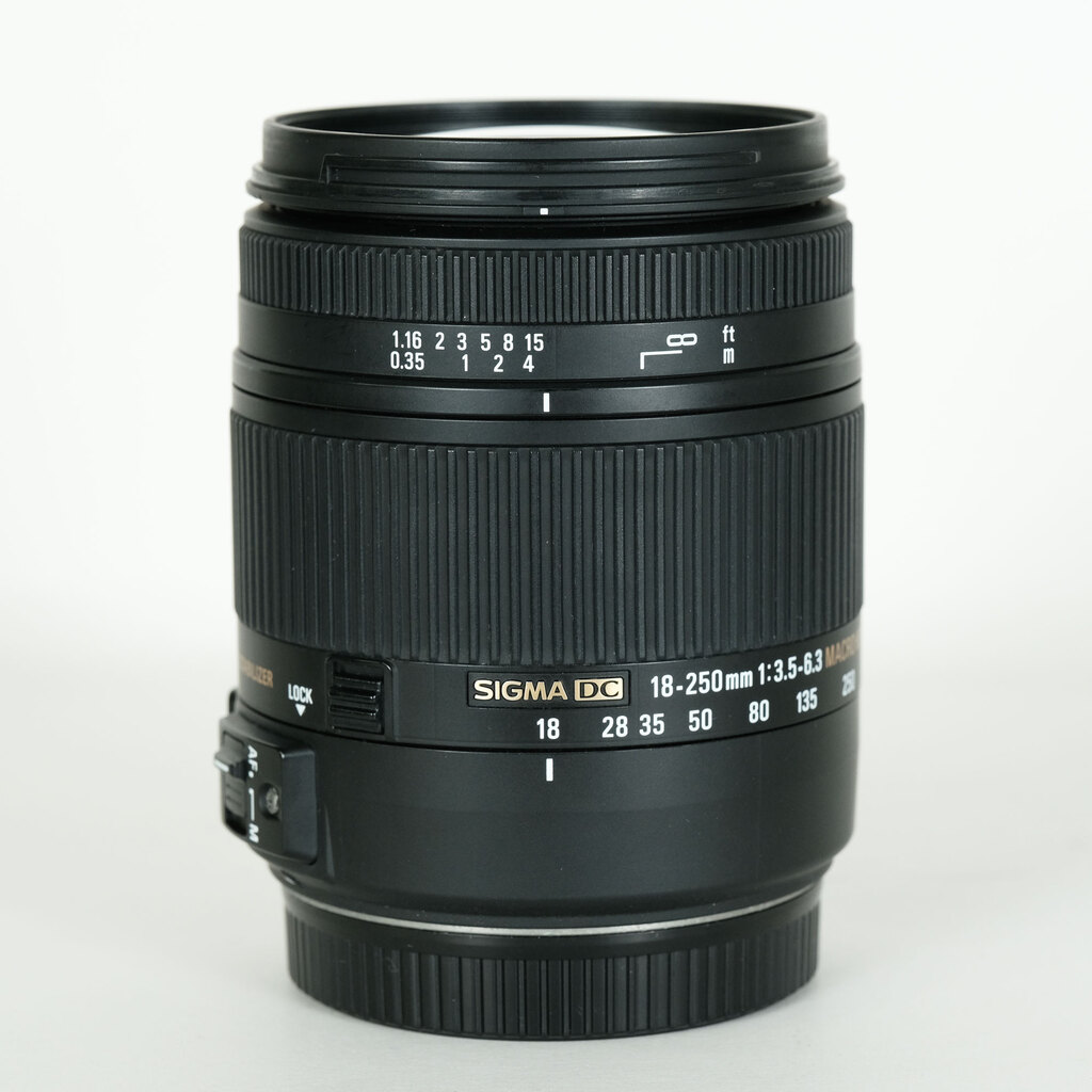 SIGMA 18-250mm F3.5-6.3 DC MACRO OS HSM (キヤノンEF用)の出品 | ONE