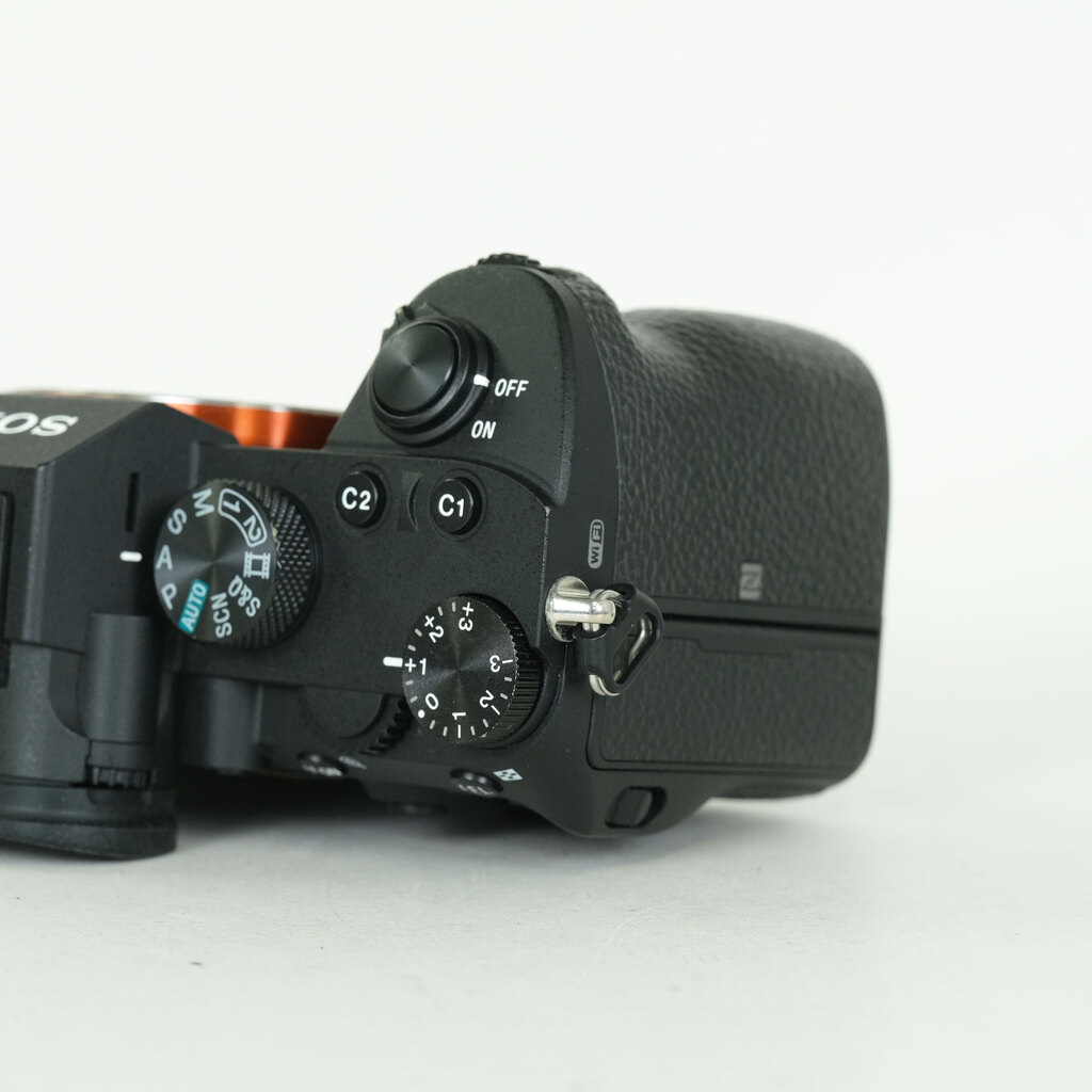 SONY α7 III(ILCE-7M3) SONY α7 III(ILCE-7M3)