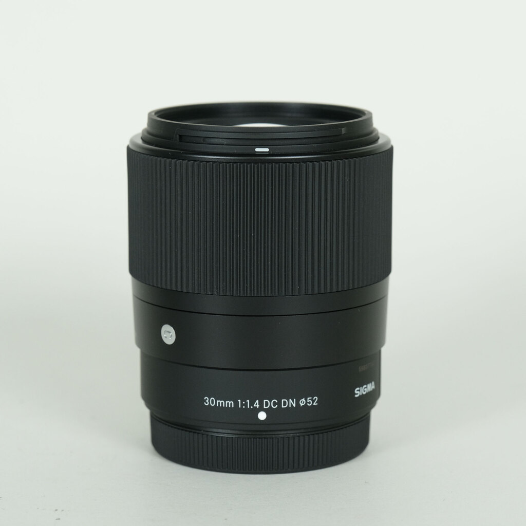 SIGMA 30mm F1.4 DC DN｜Contemporary [フジフイルムX用]