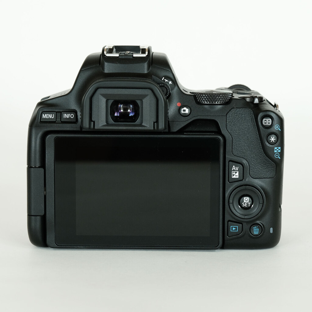 Canon EOS Kiss X10