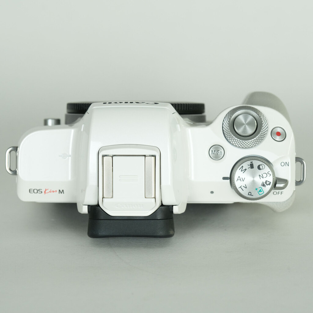 Canon EOS Kiss M
