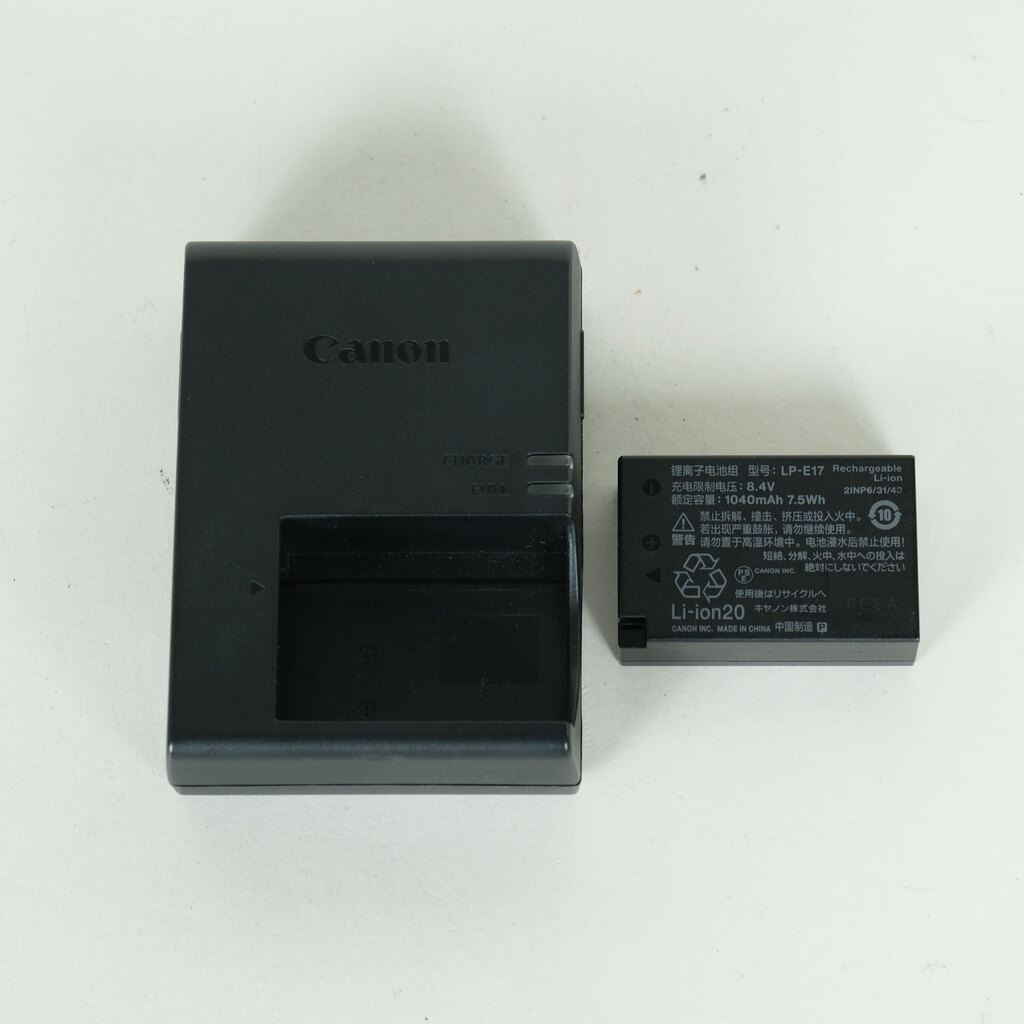 Canon EOS R10 Canon EOS R10