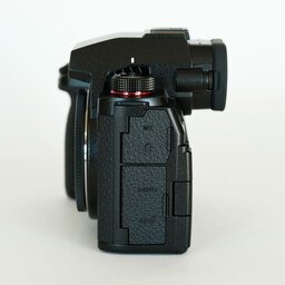 Panasonic LUMIX S5II DC-S5M2