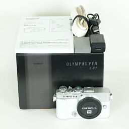 OLYMPUS PEN E-P7