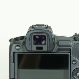 Canon EOS R