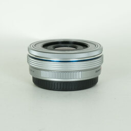 OLYMPUS M.ZUIKO DIGITAL ED 14-42mm F3.5-5.6 EZ シルバー