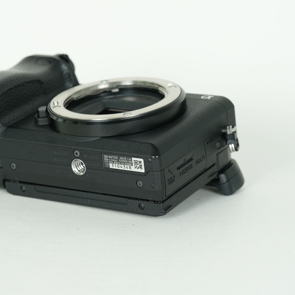 [最終値下げ早い者勝ち]Sony α6400 ILCE-6400 SONY α6400（ILCE-6400）の出品 | ONE SCENE（ワンシーン）