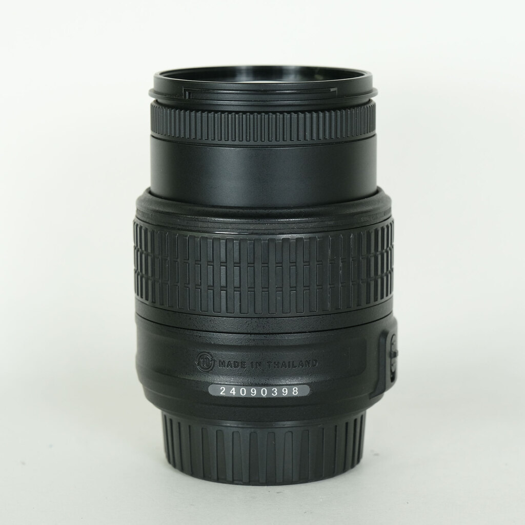 Nikon AF-S DX NIKKOR 18-55mm f3.5-5.6G VR II