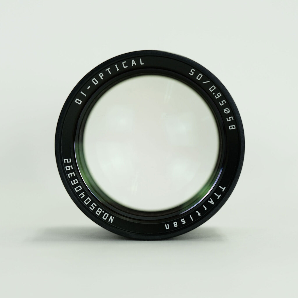 銘匠光学 TTArtisan 50mm F0.95 C (ライカSL/TL 用) ブラック×シルバー