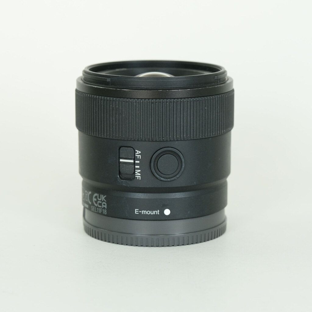SONY E 11mm F1.8 SEL11F18