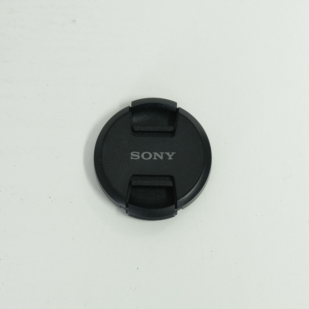 SONY FE 28mm F2 SEL28F20