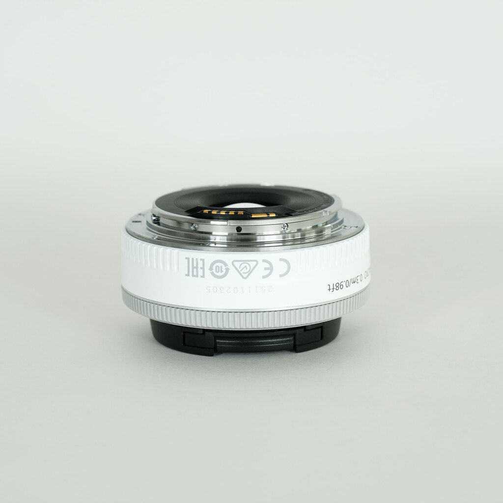 Canon EF40mm F2.8 STM ホワイト