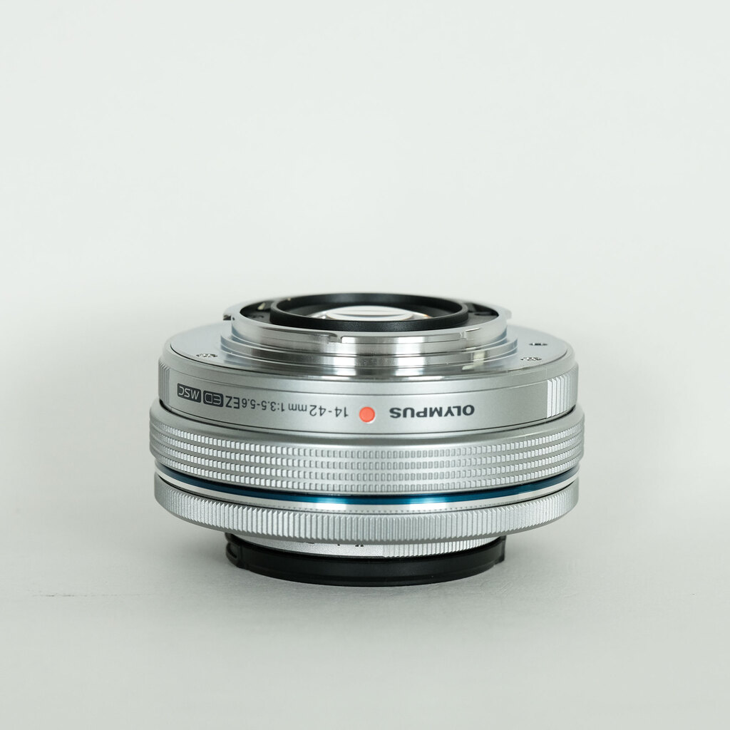 OLYMPUS M.ZUIKO DIGITAL ED 14-42mm F3.5-5.6 EZ シルバー