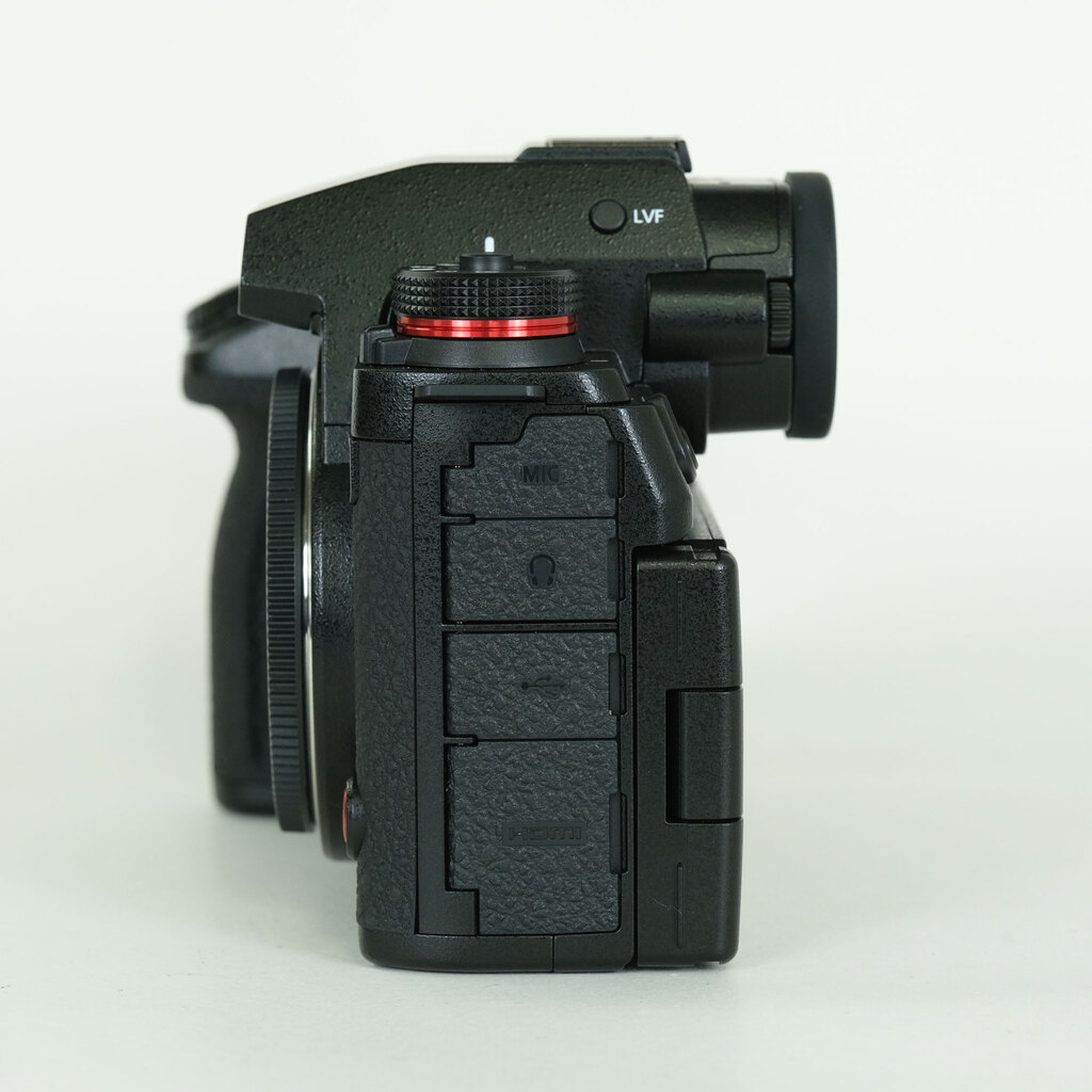 Panasonic LUMIX DC-S1M2ES ボディ