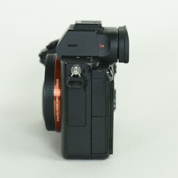 SONY α7 III(ILCE-7M3) SONY α7 III(ILCE-7M3)
