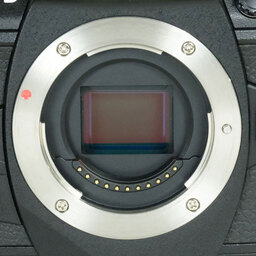 OLYMPUS OM-D E-M1 Mark II