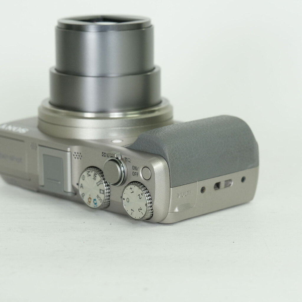 SONY Cyber-shot DSC-HX50V S チタンシルバー