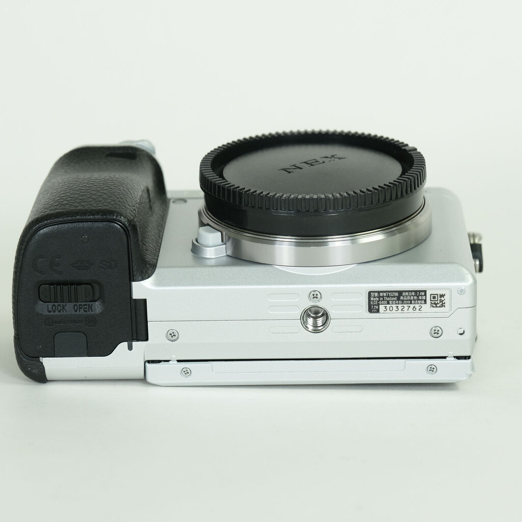 SONY α6400(ILCE-6400) SONY α6400(ILCE-6400)