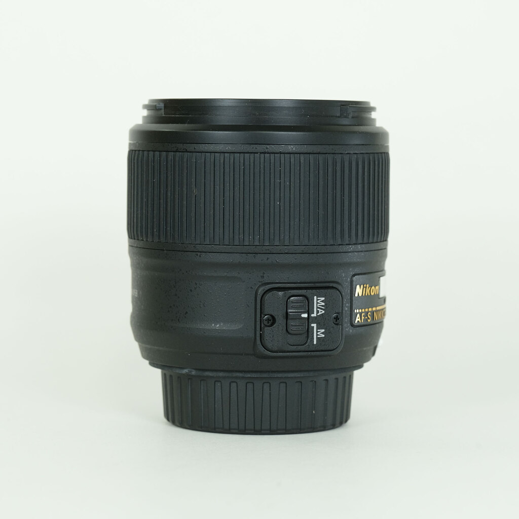Nikon AF-S NIKKOR 35mm f/1.8G ED