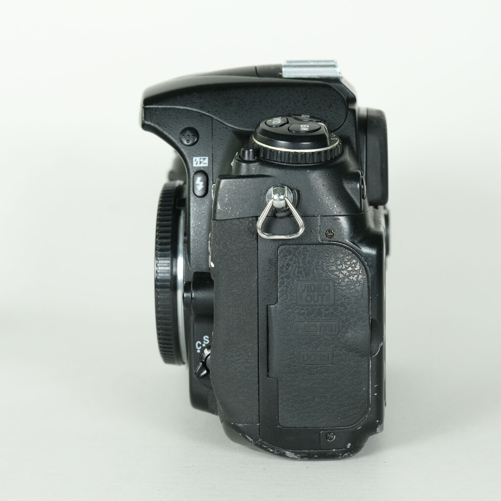Nikon D300 ボディ