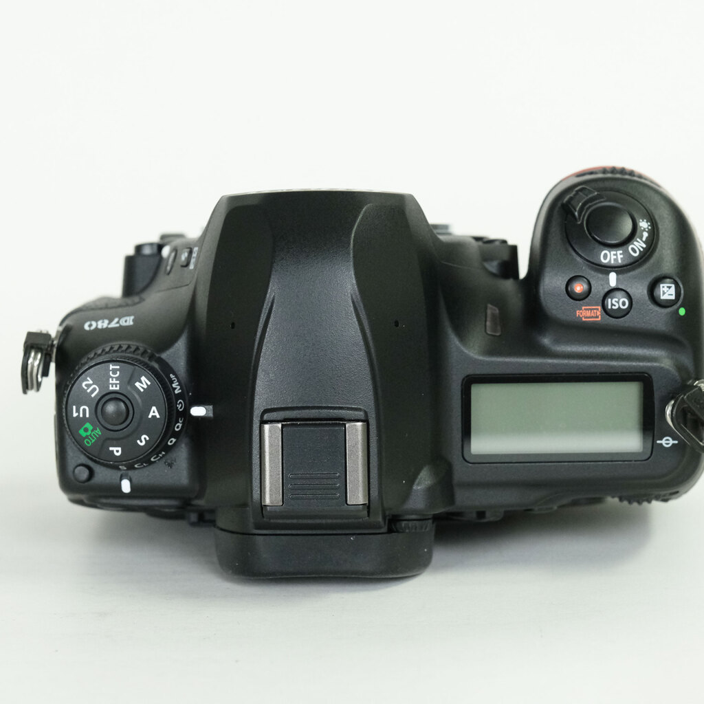 Nikon D780