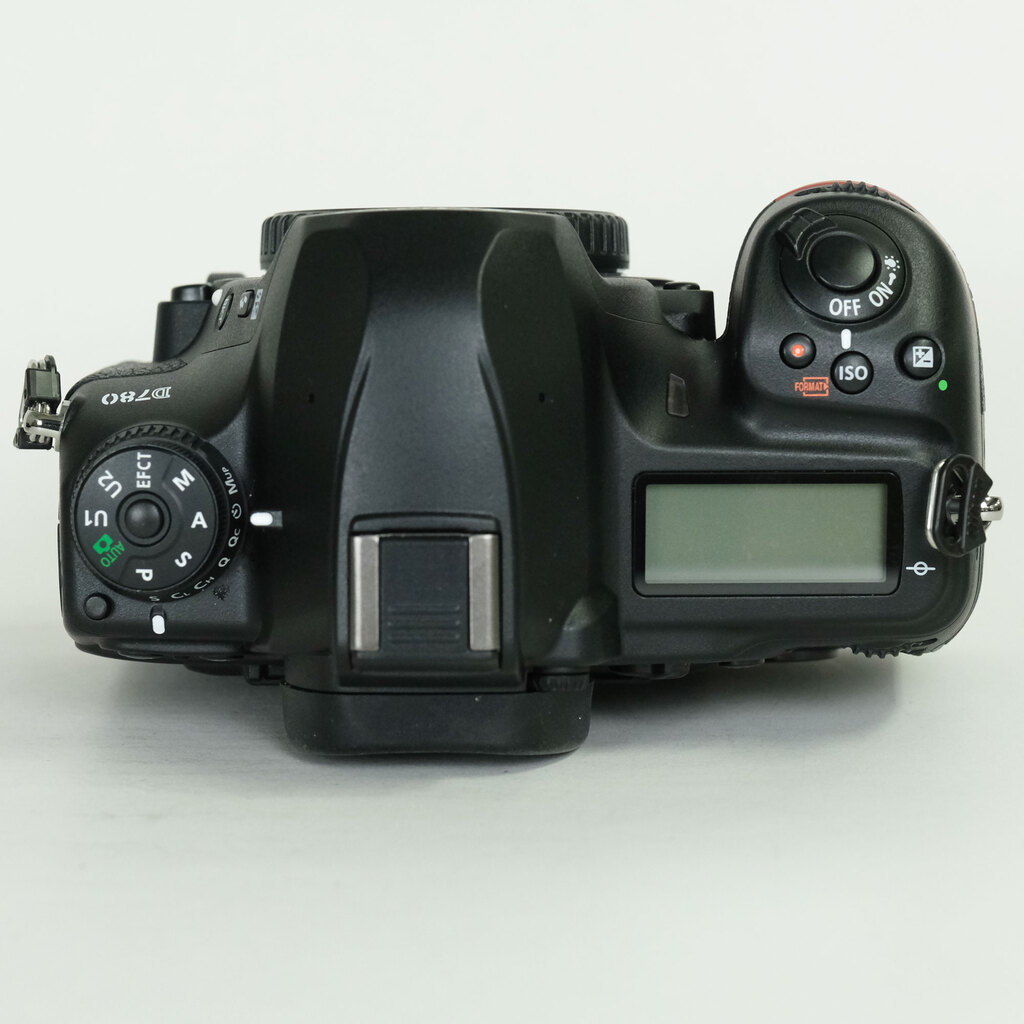 Nikon D780