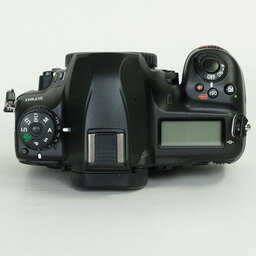 Nikon D780