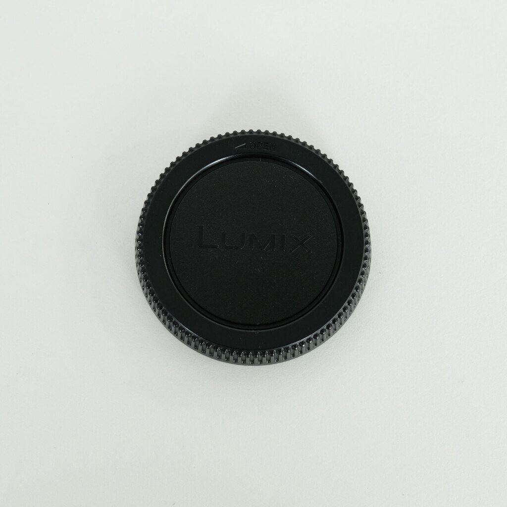 Panasonic LEICA DG NOCTICRON 42.5mm / F1.2 ASPH. / POWER O.I.S.