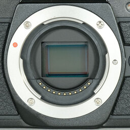 OLYMPUS OM-D E-M10 Mark II