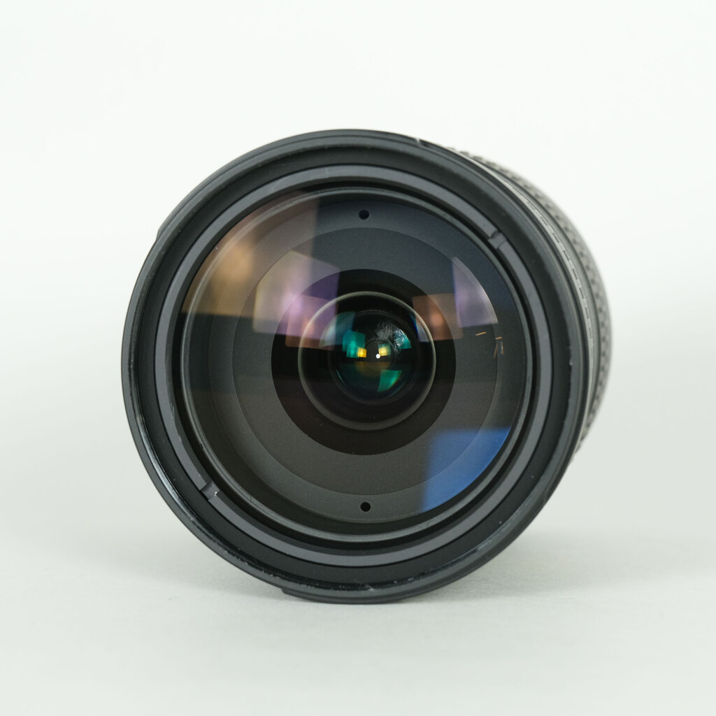 Nikon AF-S DX VR Zoom-Nikkor 18-200mm F3.5-5.6G IF-ED