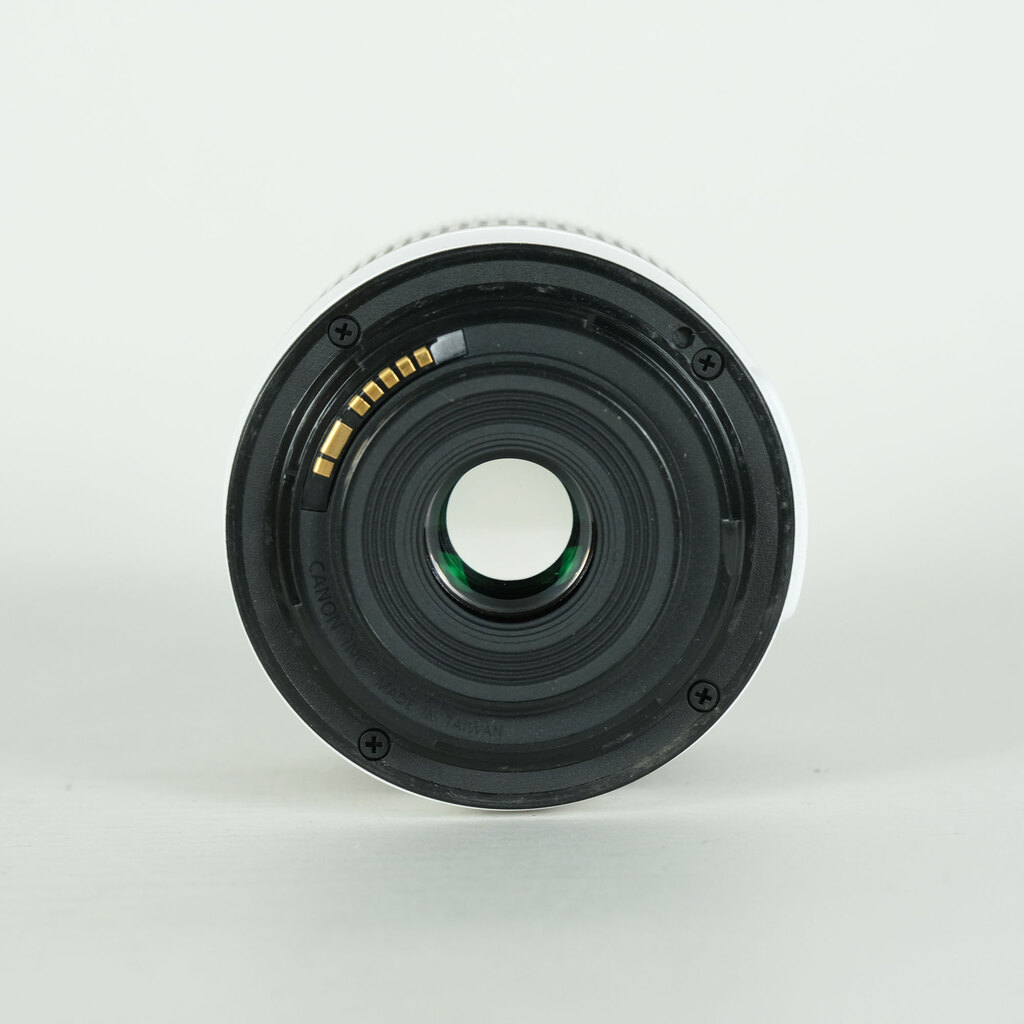 canonキヤノンEFレンズ13点まとめ Canon EF-S18-55mm F3.5-5.6 IS STM ホワイトの出品 | ONE SCENE（ワン