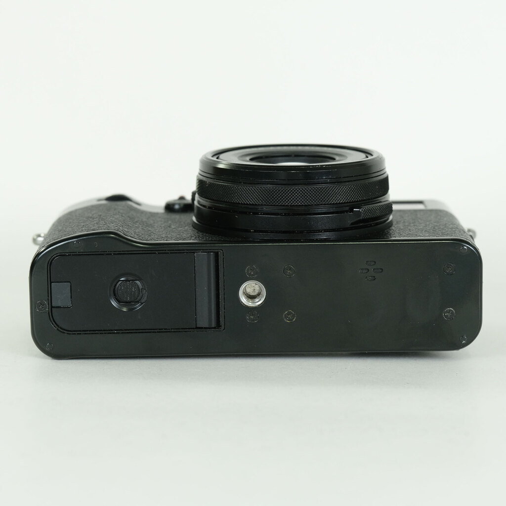 FUJIFILM X100V ブラック