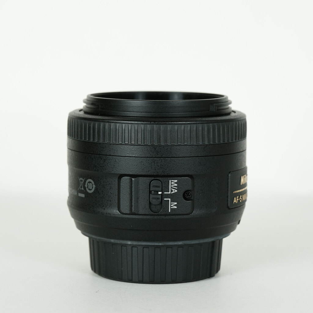 Nikon AF-S DX NIKKOR 35mm f/1.8G