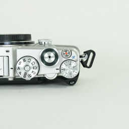 OLYMPUS PEN-F OLYMPUS PEN-F