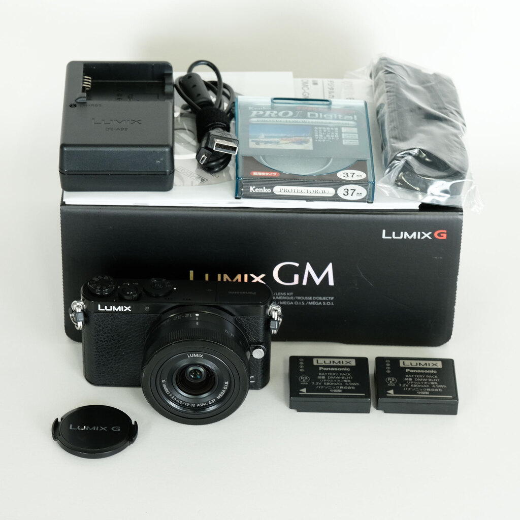 Panasonic LUMIX DMC-GM1Kレンズキット ブラック