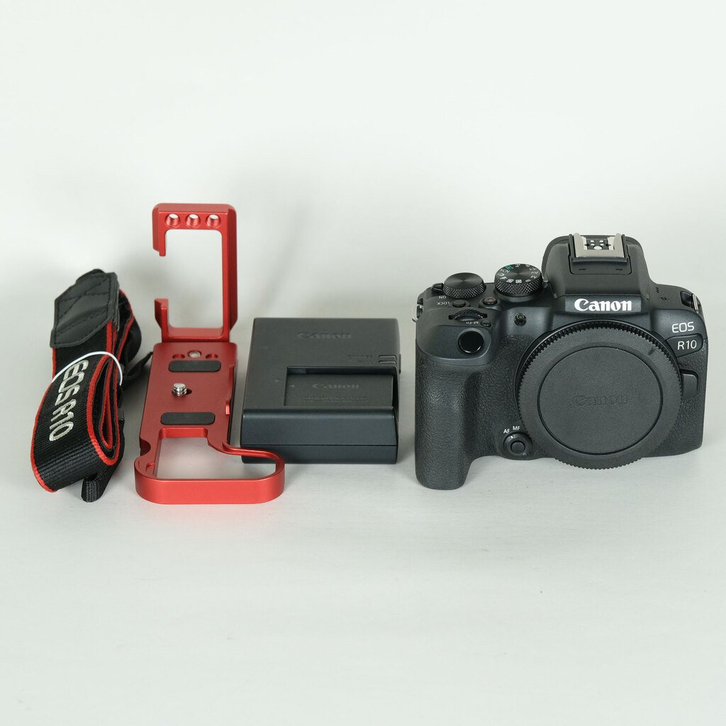 Canon EOS R10