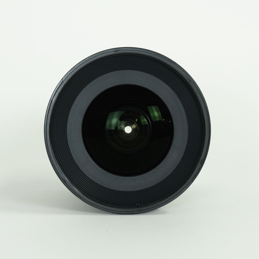 TAMRON SP 10-24mm F3.5-4.5 DiII/Model B001E(キヤノンEF用) TAMRON SP 10-24mm F3.5-4.5 DiII/Model B001E(キヤノンEF用)