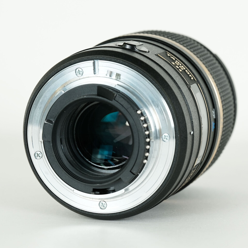 TAMRON SP 90mm F2.8 Di Macro 1:1/Model 272ENII(ニコンF用モーター内蔵)